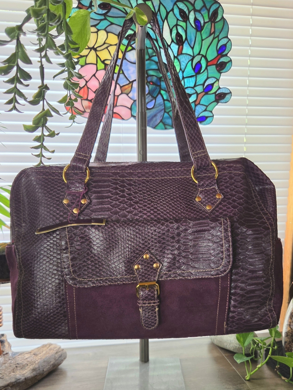 NWT Elizabeth Arden Travel Duffel Bag Purple Faux Alligator With Velvet